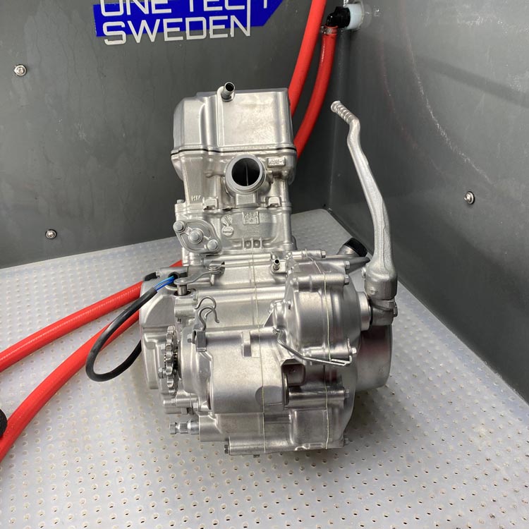Honda crossmotor efter vattenpolering